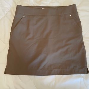 Ladies Gary Norman golf skort..Size 2